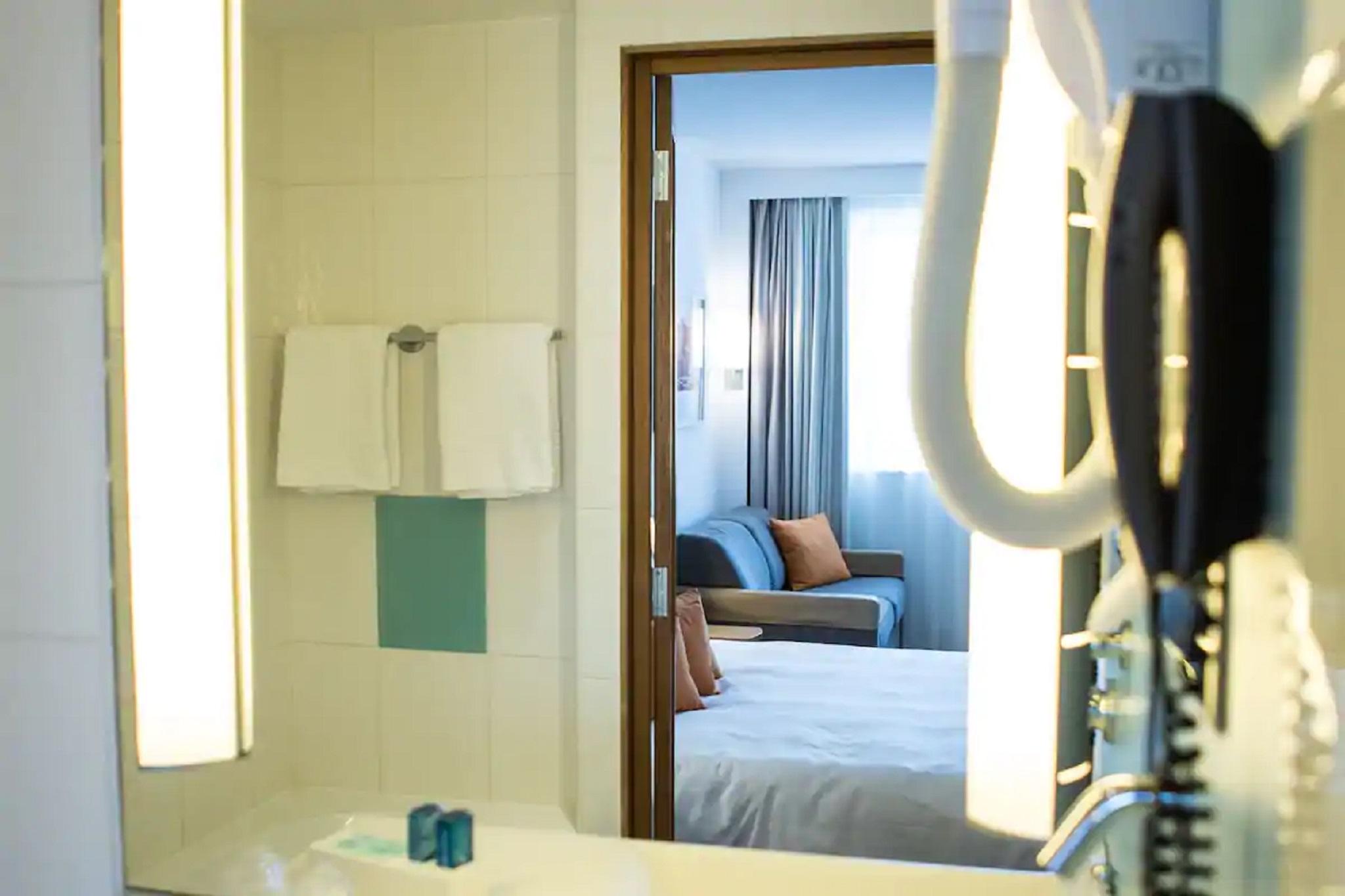 Novotel Centre Hotel 4*