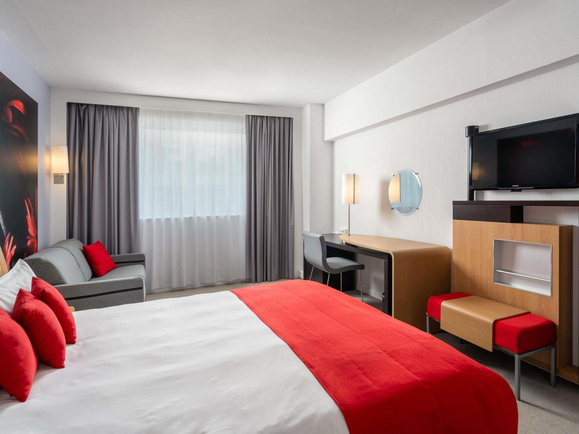 Novotel Centre מלון בוקרשט